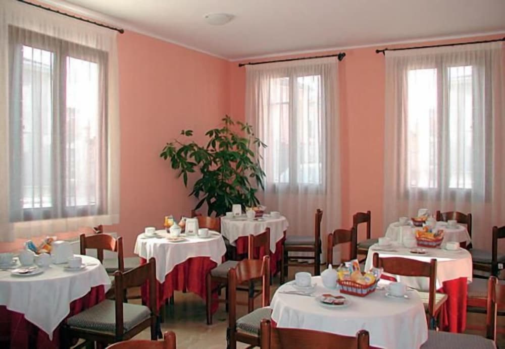 Hotel Altieri 41/55