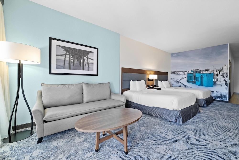 La Quinta Inn & Suites by Wyndham Santa Cruz 19/47