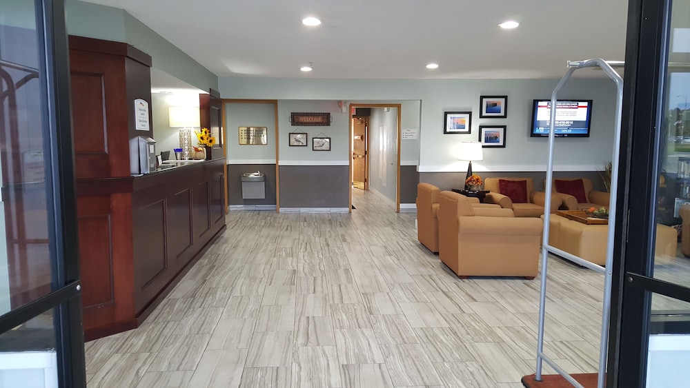 Baymont By Wyndham Grand Haven 8/39