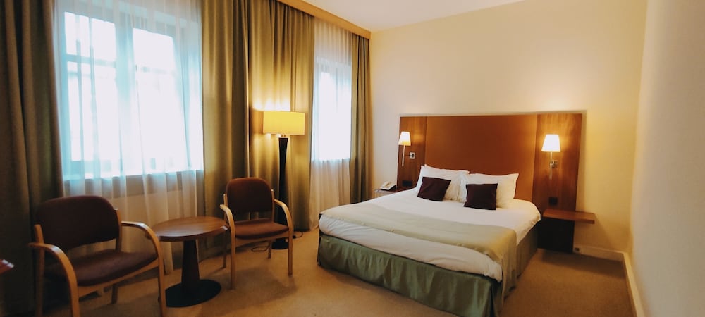 MERCURE OPOLE 22/55