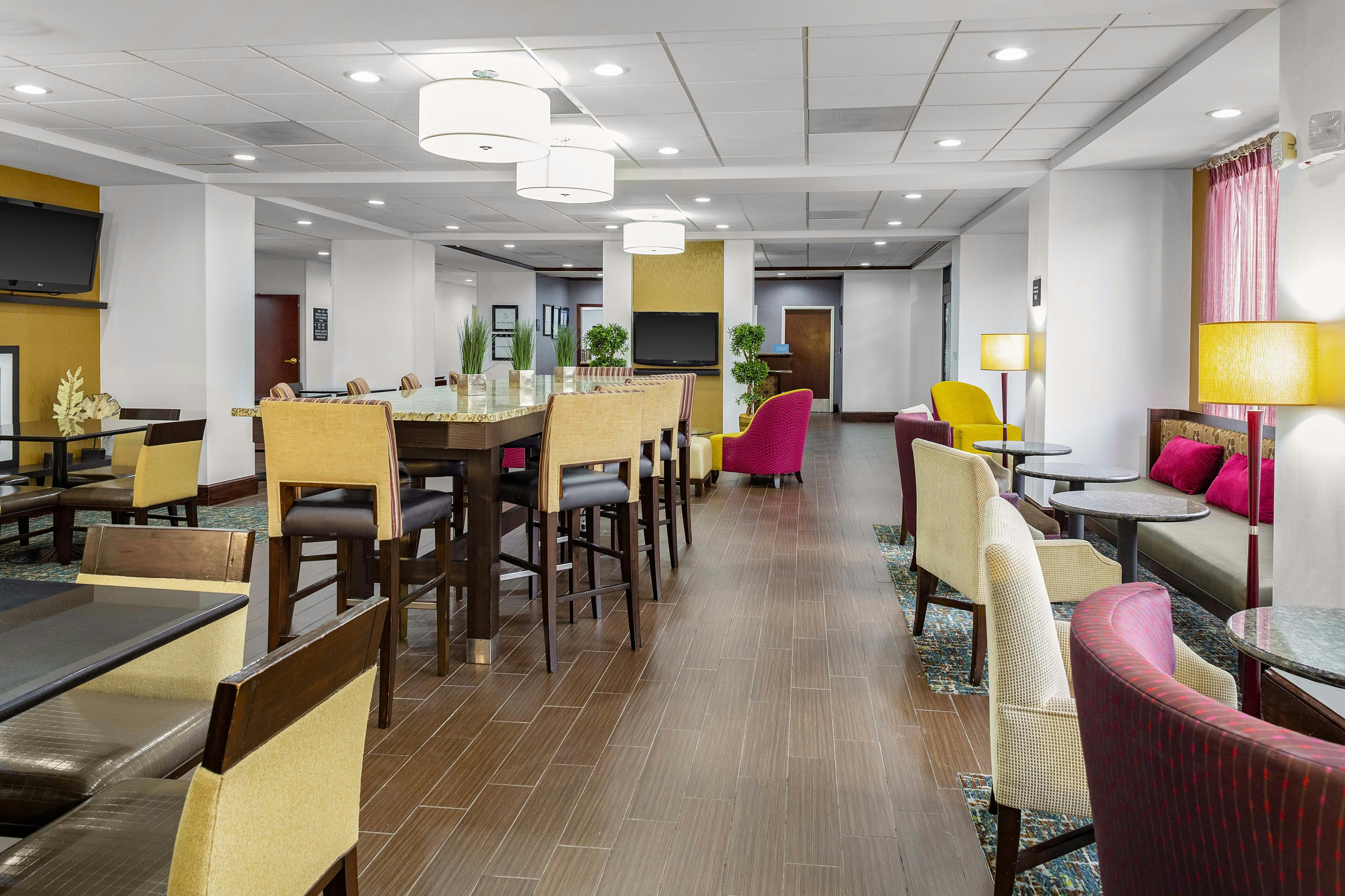 Hampton Inn Atlanta-Fairburn 54/74