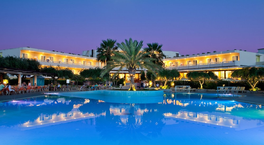 Alex Beach Hotel Bungalows 1/32