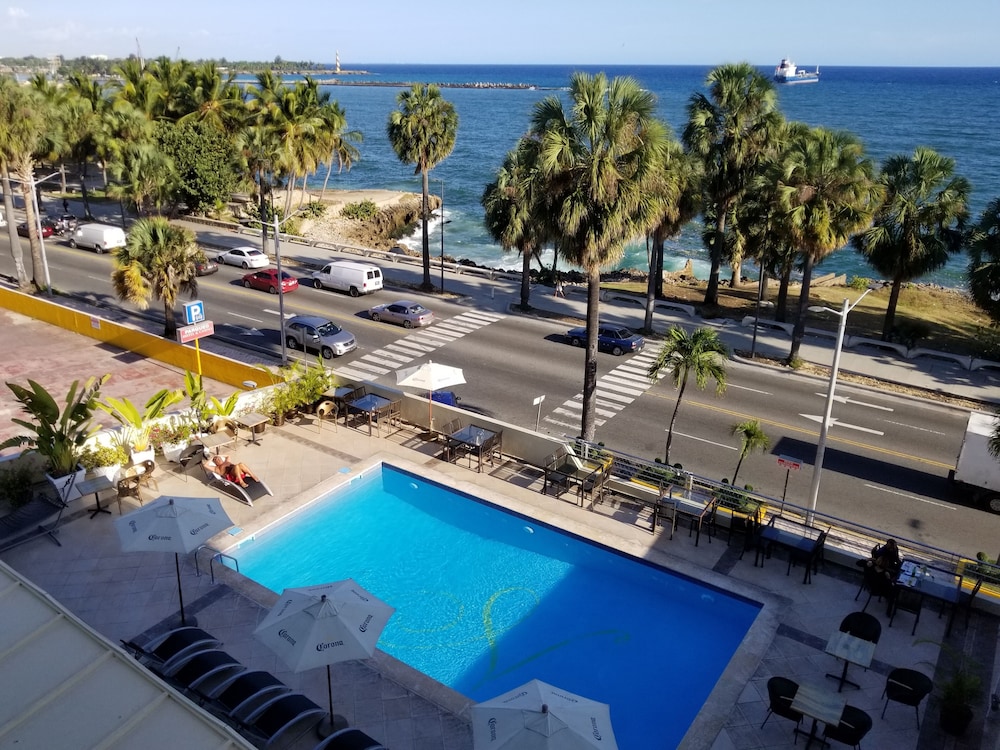 Napolitano Hotel 33/34