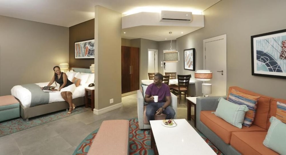 Khoroni Hotel 26/47