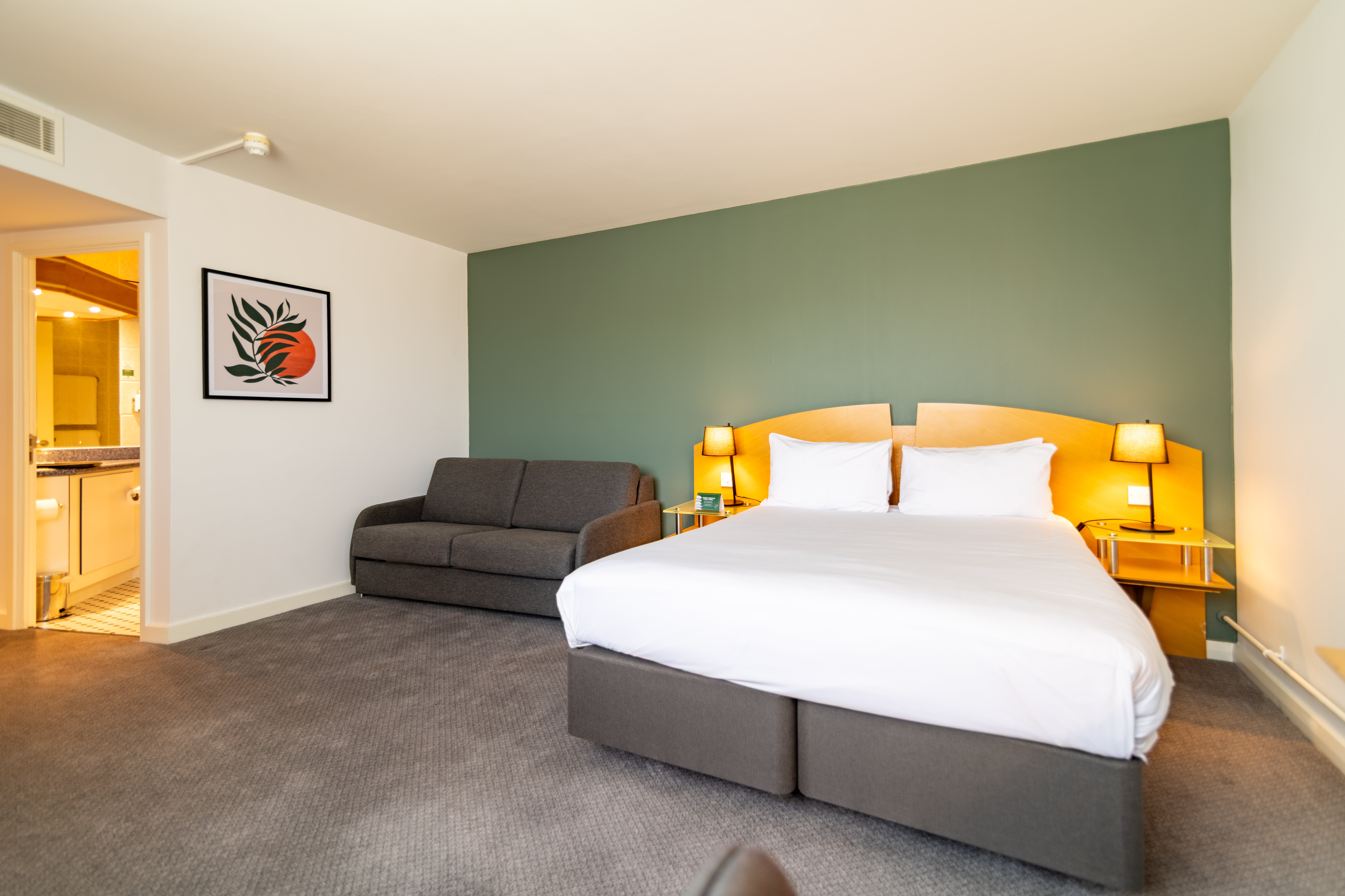 HOLIDAY INN ASHFORD NORTH 14/55