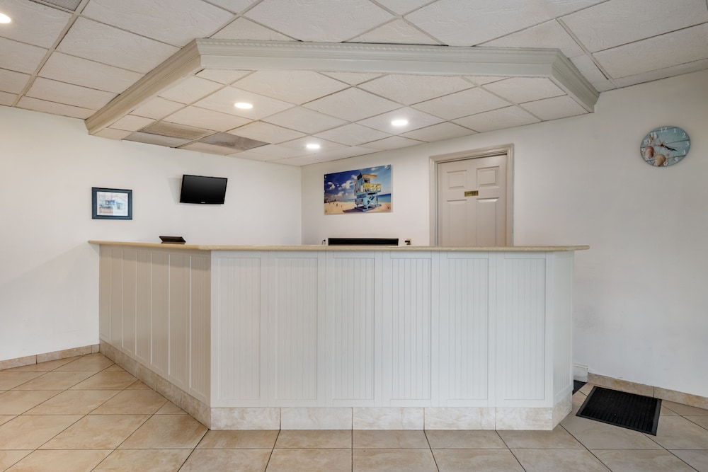 Tropical Winds Resort 7/50