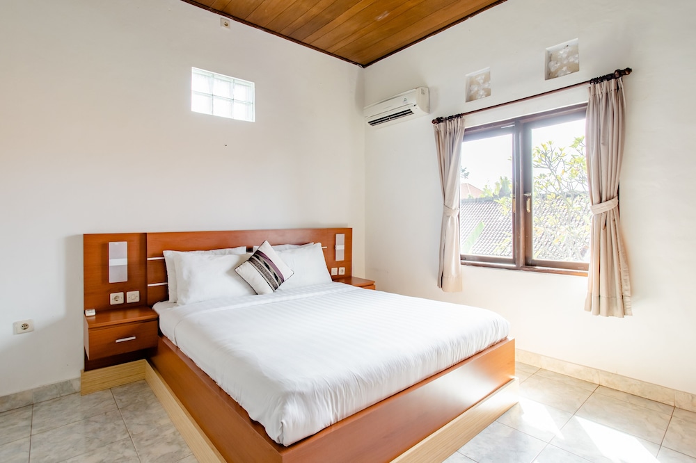 Rumah Akira Seminyak 6/23
