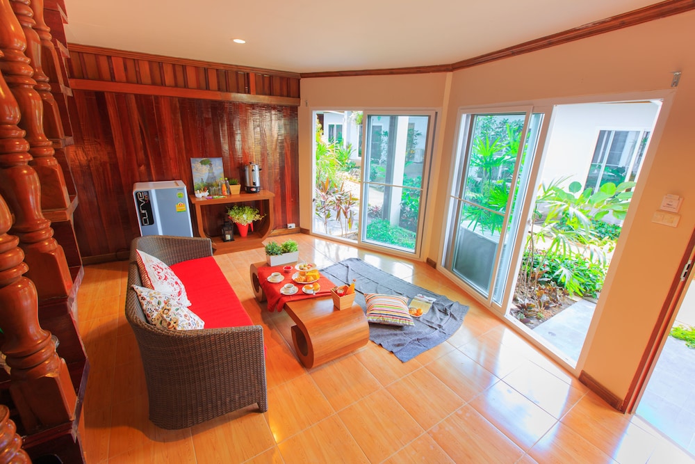 S48 Hotel 58/75
