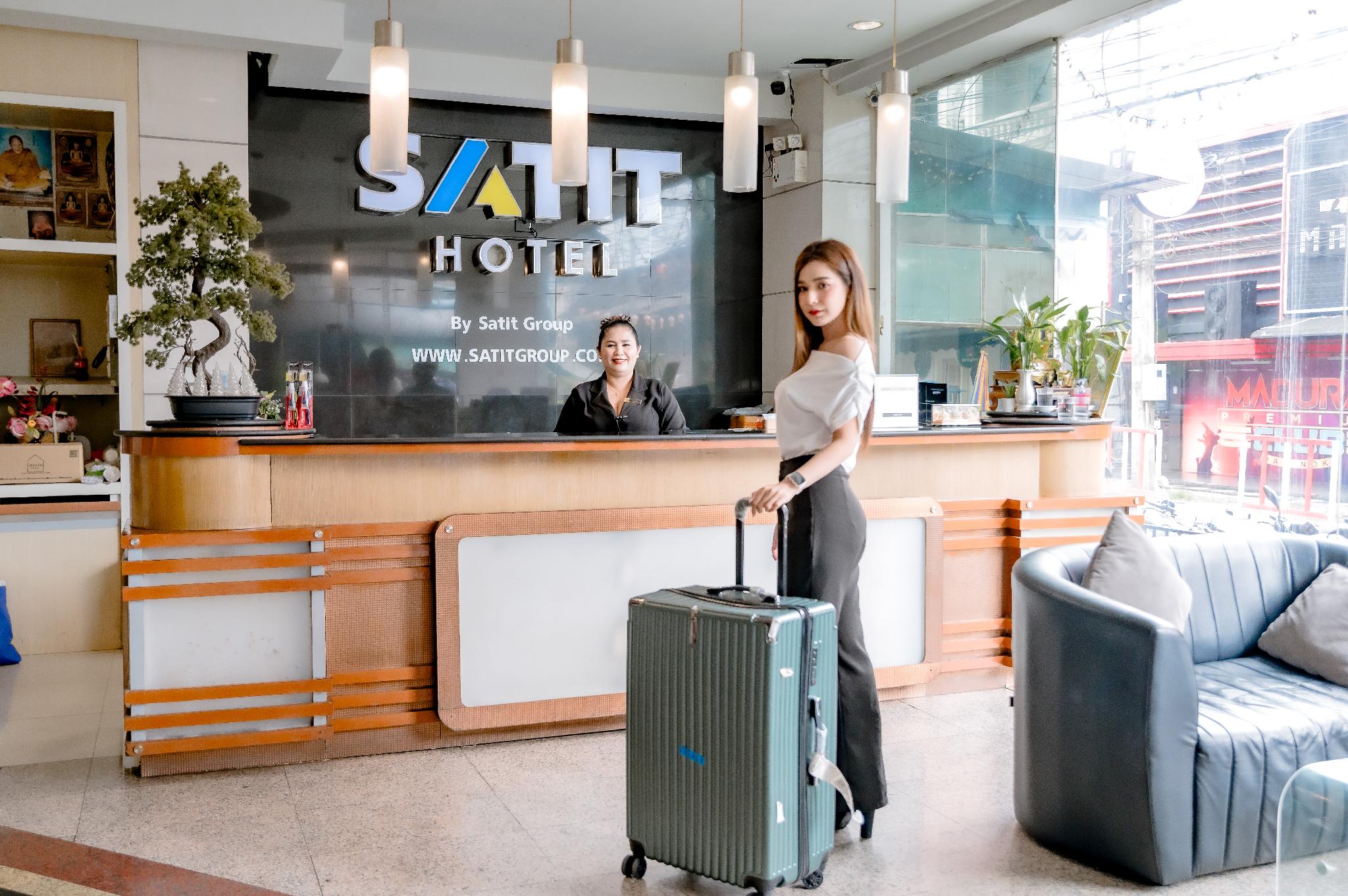 Satit Hotel 16/30