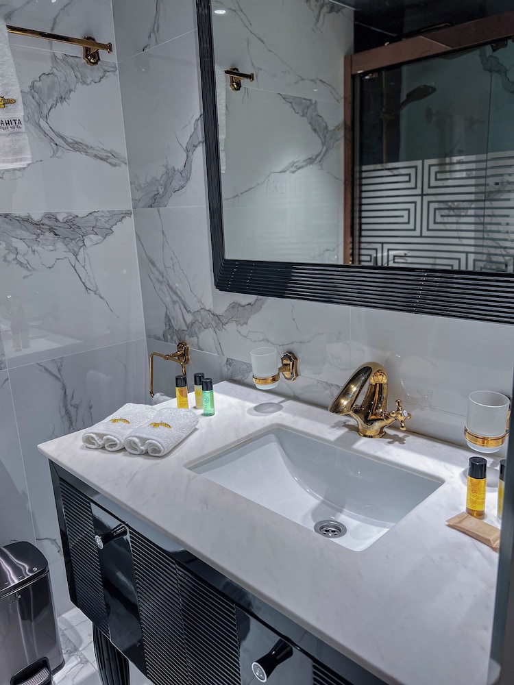 Hotel Boutique Anahita 48/50