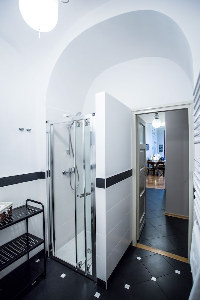 Scharffenberg Apartments 23/44