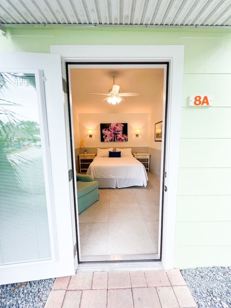 Sunset Cove Beach Resort 6/46
