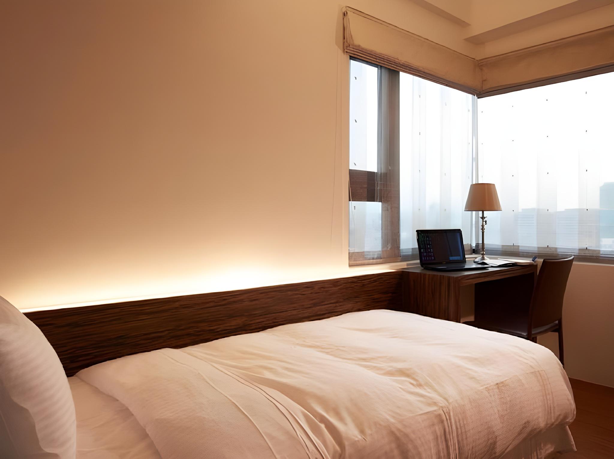 Executive, Suite, Triple