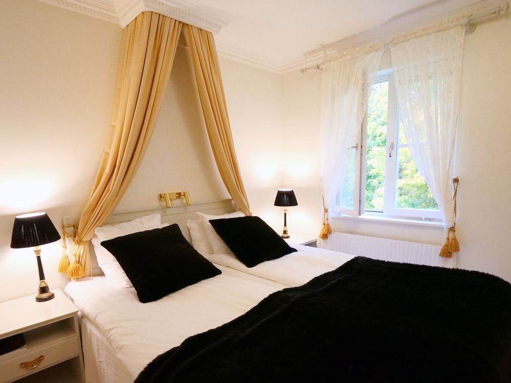 Sodertuna Slott 15/42