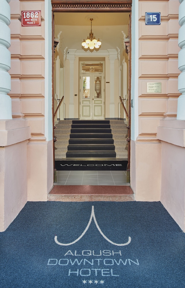 Alqush Downtown Hotel 8/56