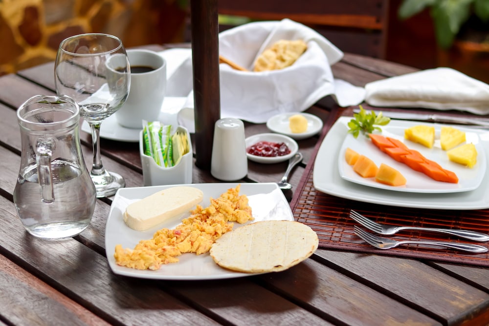Casa Lola Hotel Boutique 52/59