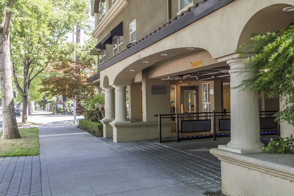 Inn Off Capitol Park Ascend Hotel Collection 3/30