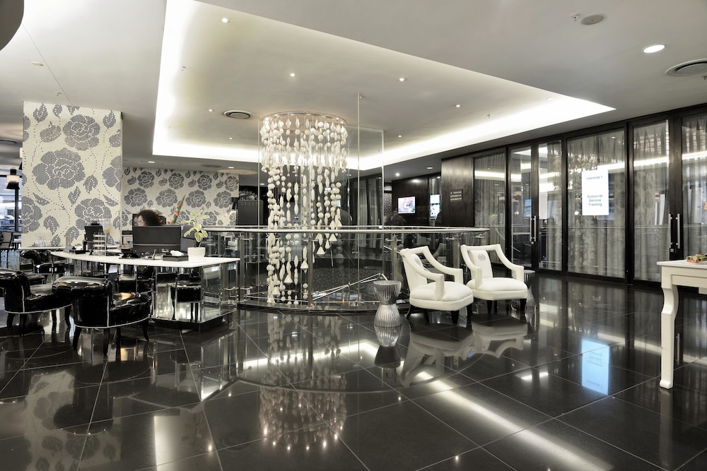 Davinci Hotel And Suites On Nelson Mandela Square 38/67