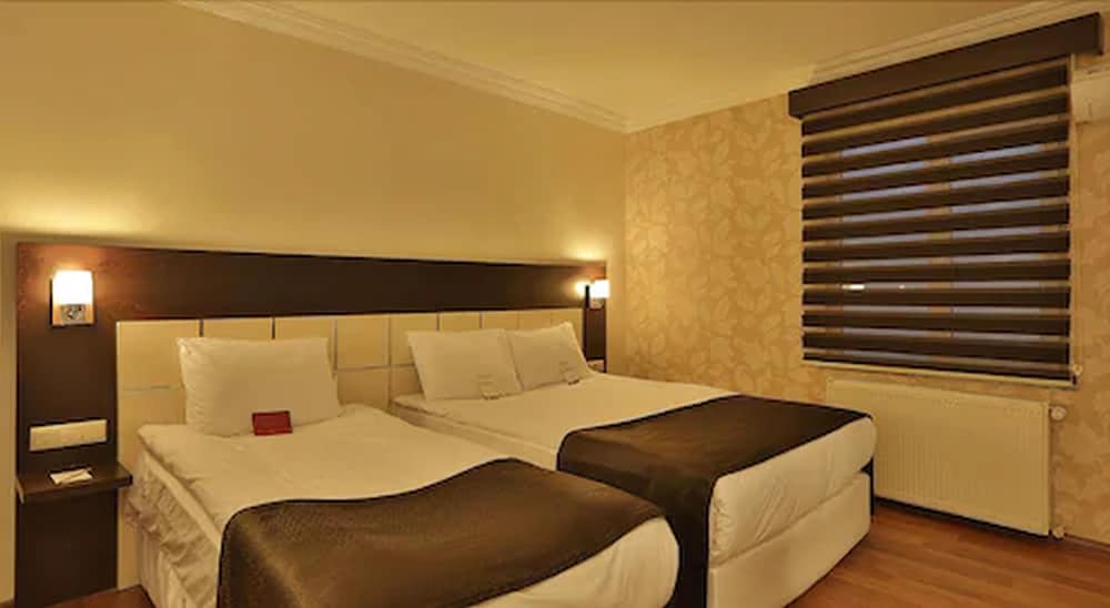 Garni Hotel 8/21