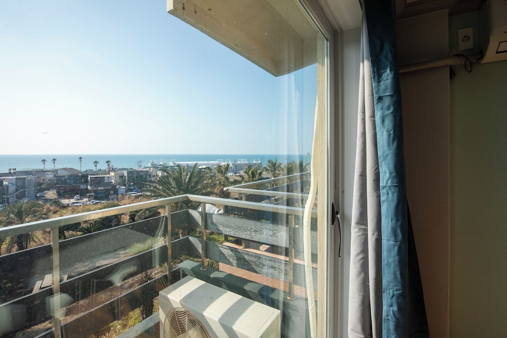 Jeju Tovice Condo Family 7/50