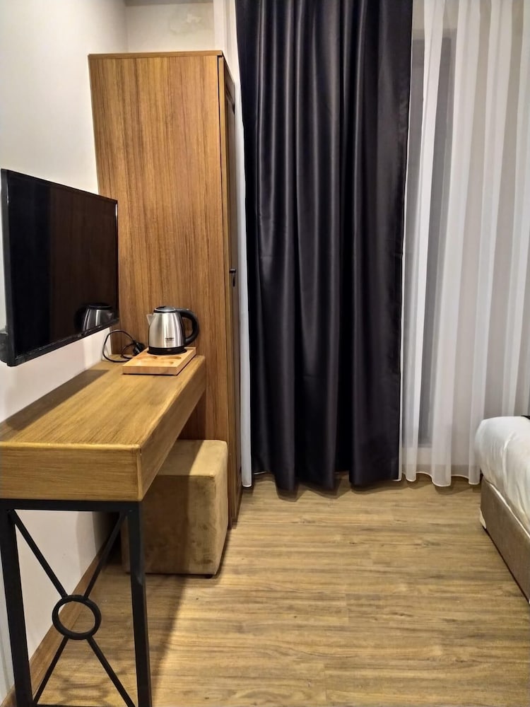 Nupera Hotel 2/51