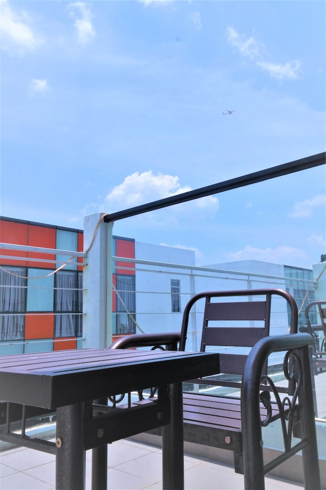 S8 Boutique Hotel 2/68