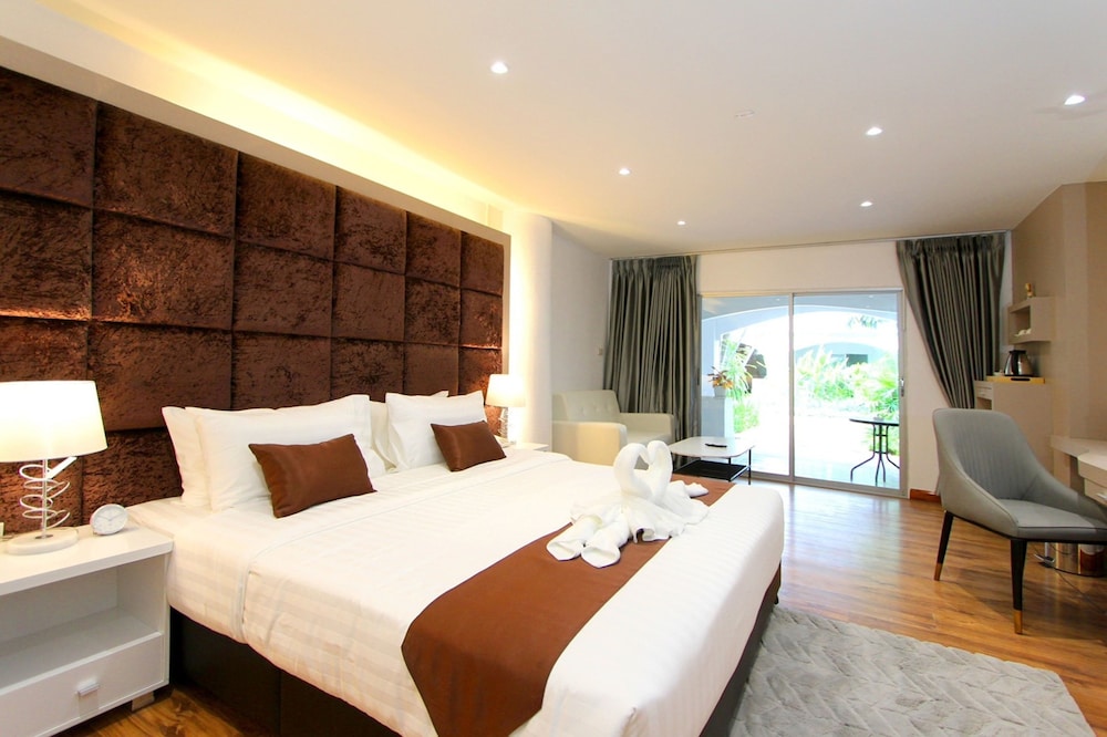 غرفة بريميير بسرير كينج، Pooh Beach Resort and Spa 5/10