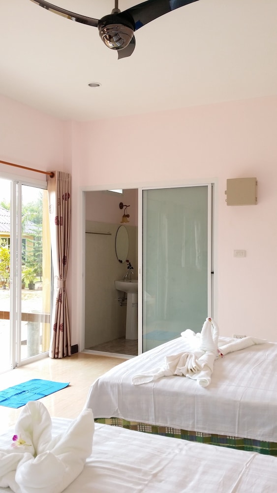 Khaolak Summer House Resort 2 30/67
