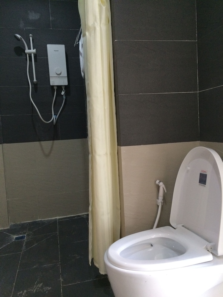 Sea Breeze Resort 50/50