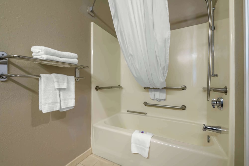 Motel6 Dawsonville, GA - North GA Premium Outlets 49/51