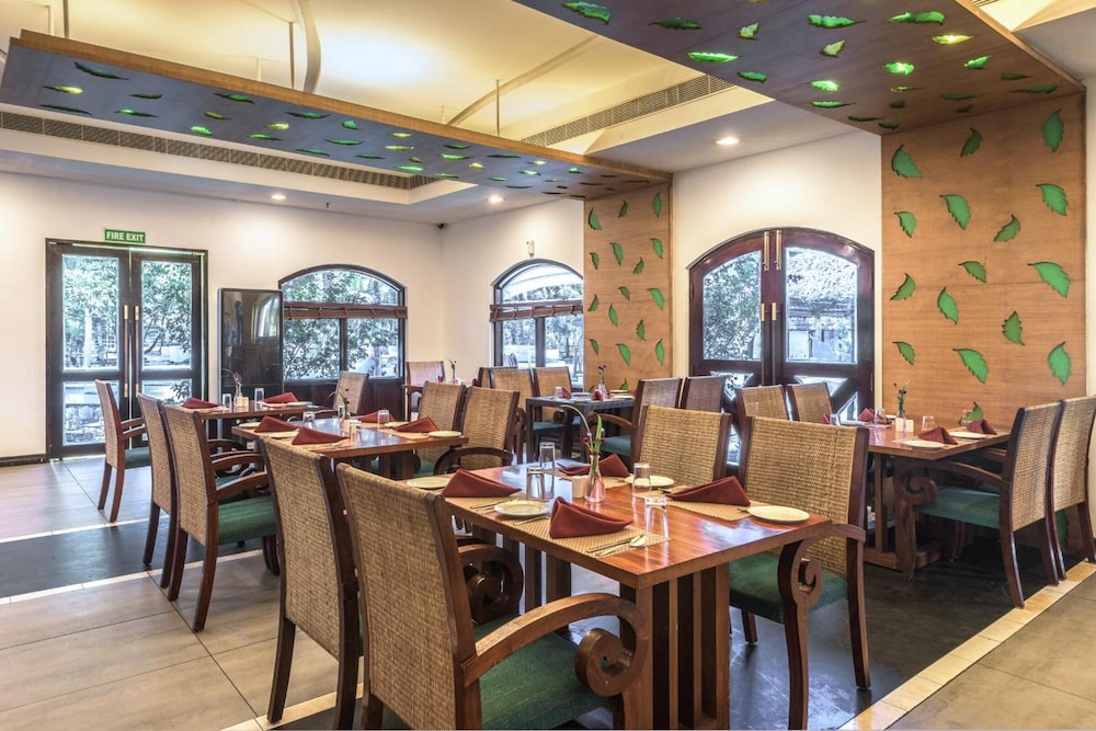 Club Mahindra Cherai 18/50