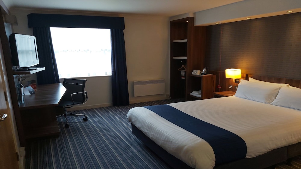 HOLIDAY INN EXPRESS YORK 13/72