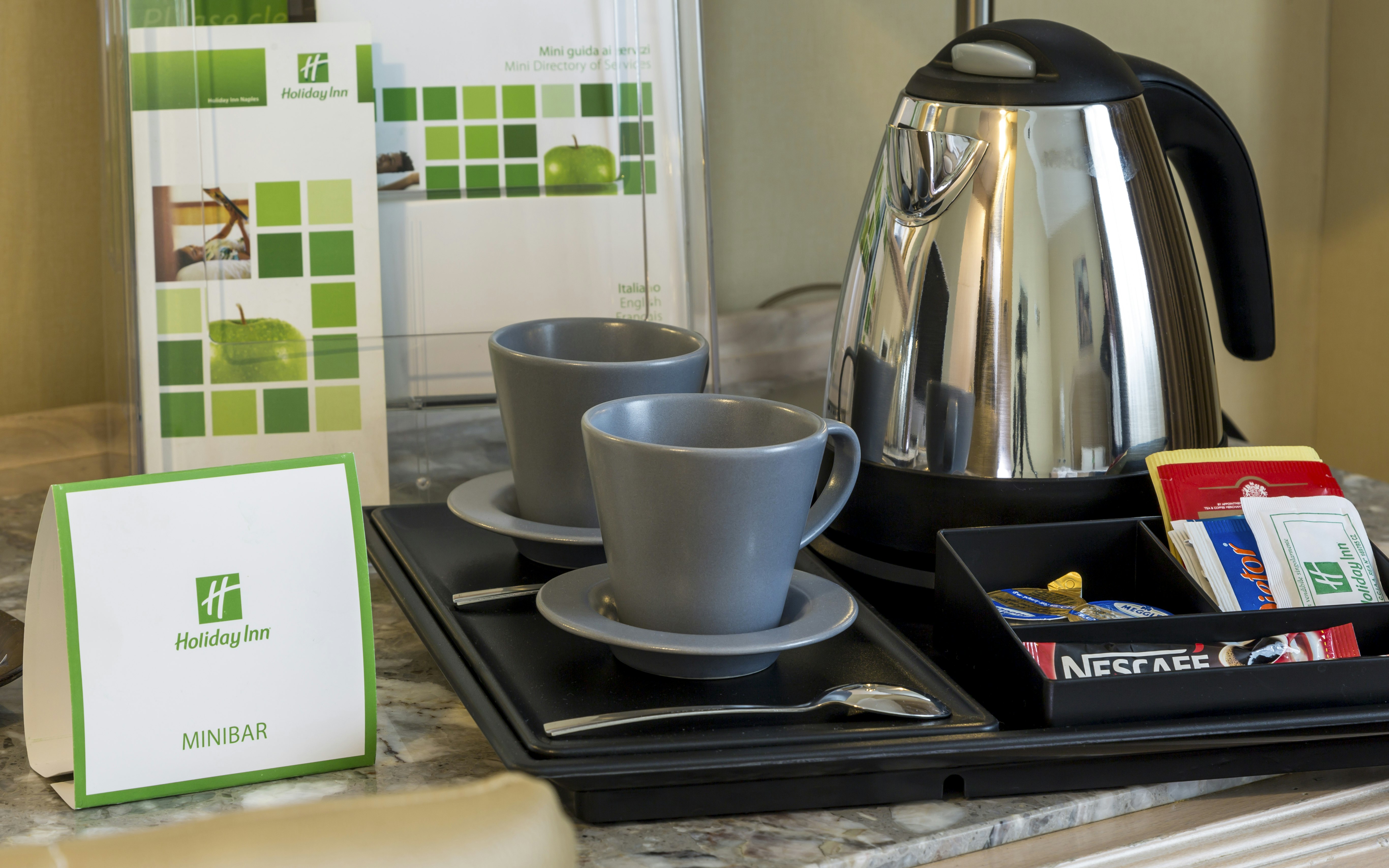 HOLIDAY INN NAPLES 44/78