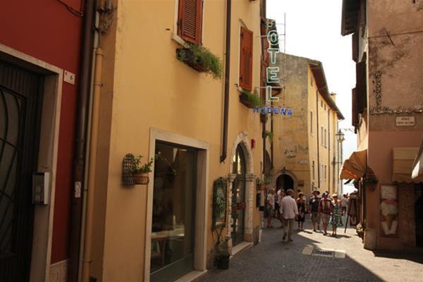 Hotel Modena 25/26