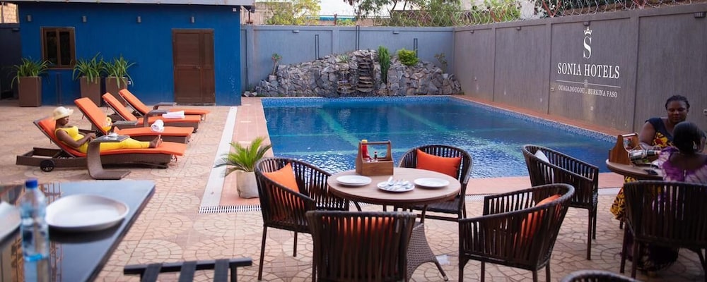 Sonia Hotel 26/32