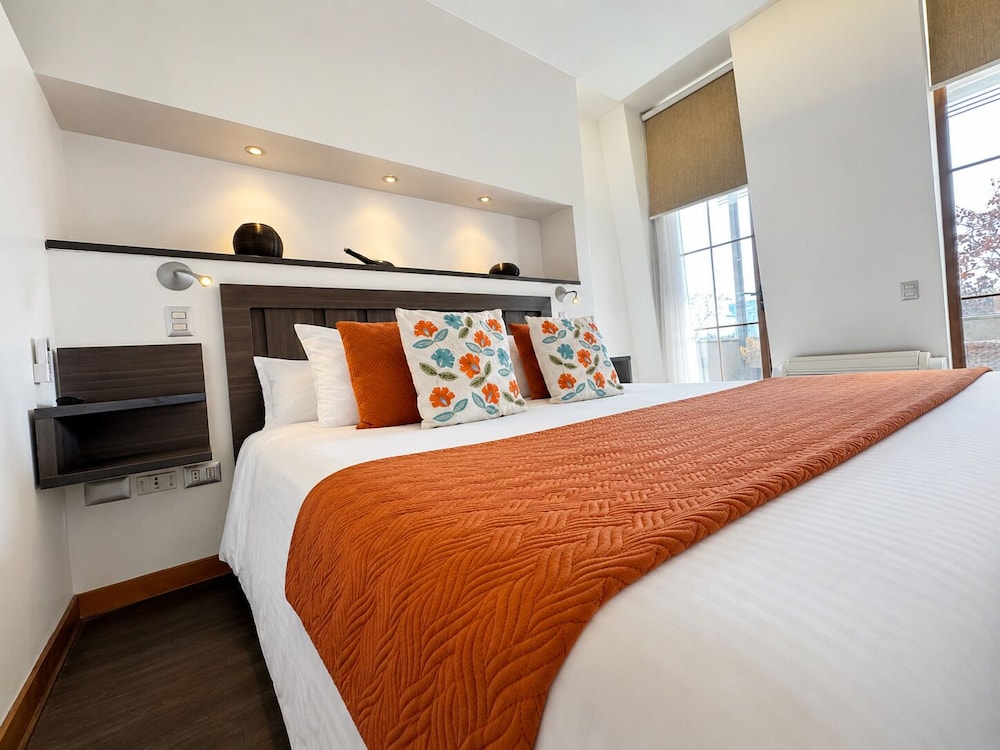 Su Merced Hotel Boutique 5/89