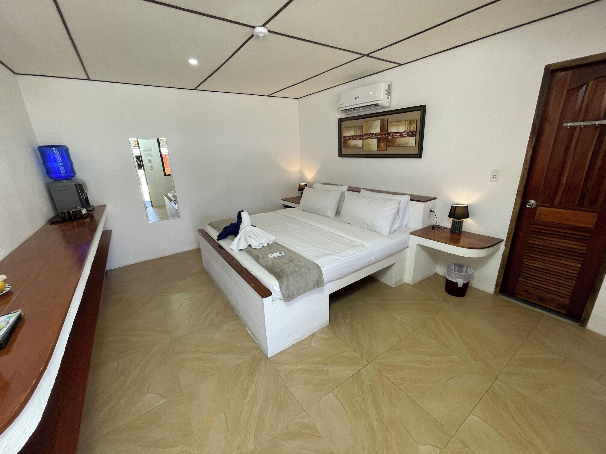 LANAI, DELUXE, KING BED, POOL SIDE