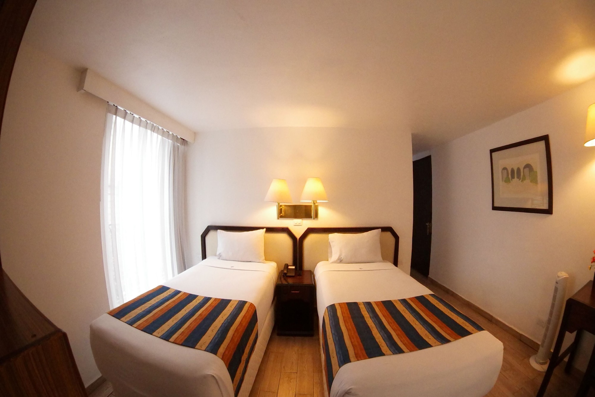غرفة قياسية بسريرين منفصلين، Collection O Hotel Del Portal, Puebla 2/3