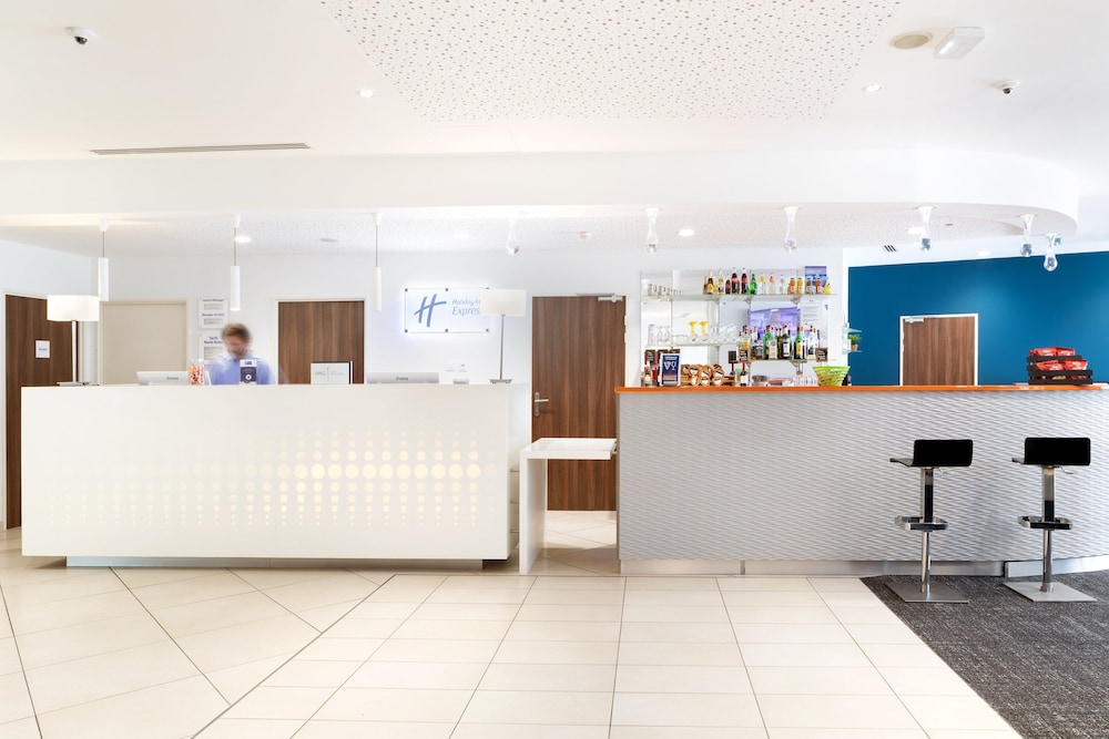 Holiday Inn Express Toulon Est 13/60