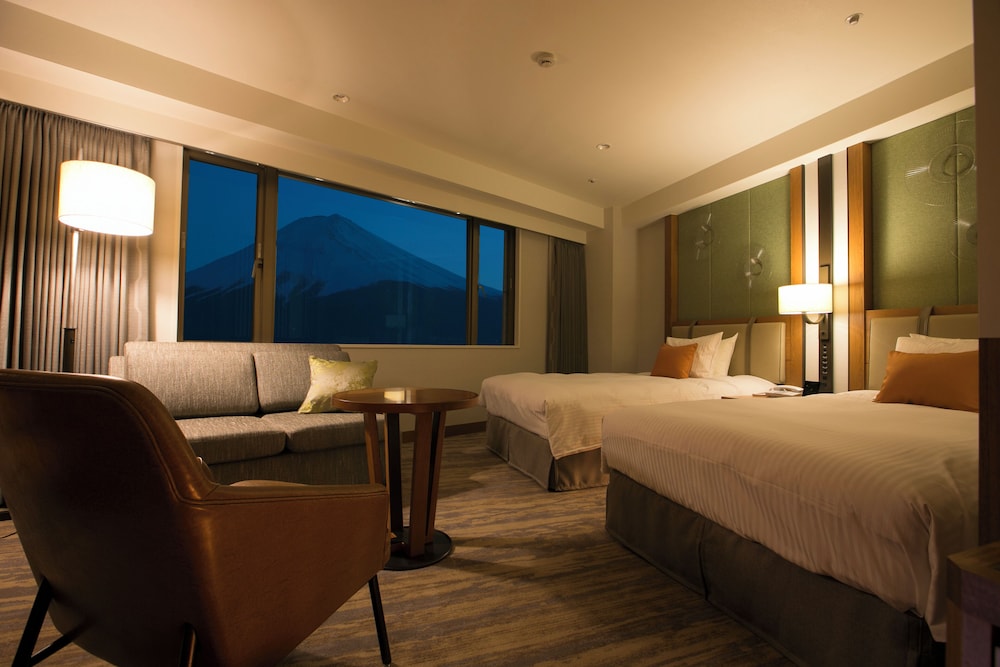 Grand, Deluxe, Twin Beds, Executive Level