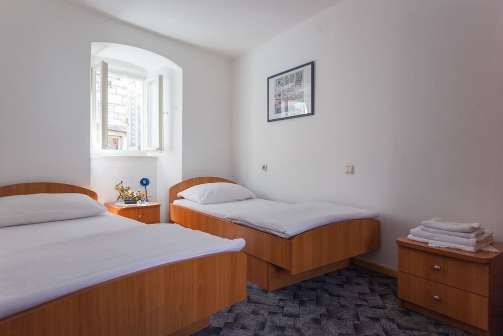 Orhan Rooms Dubrovnik 8/30