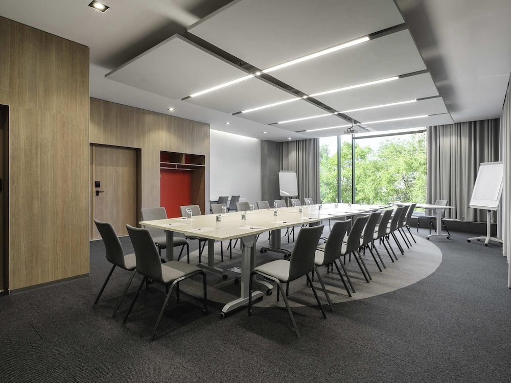 Novotel Almaty City Center 57/61