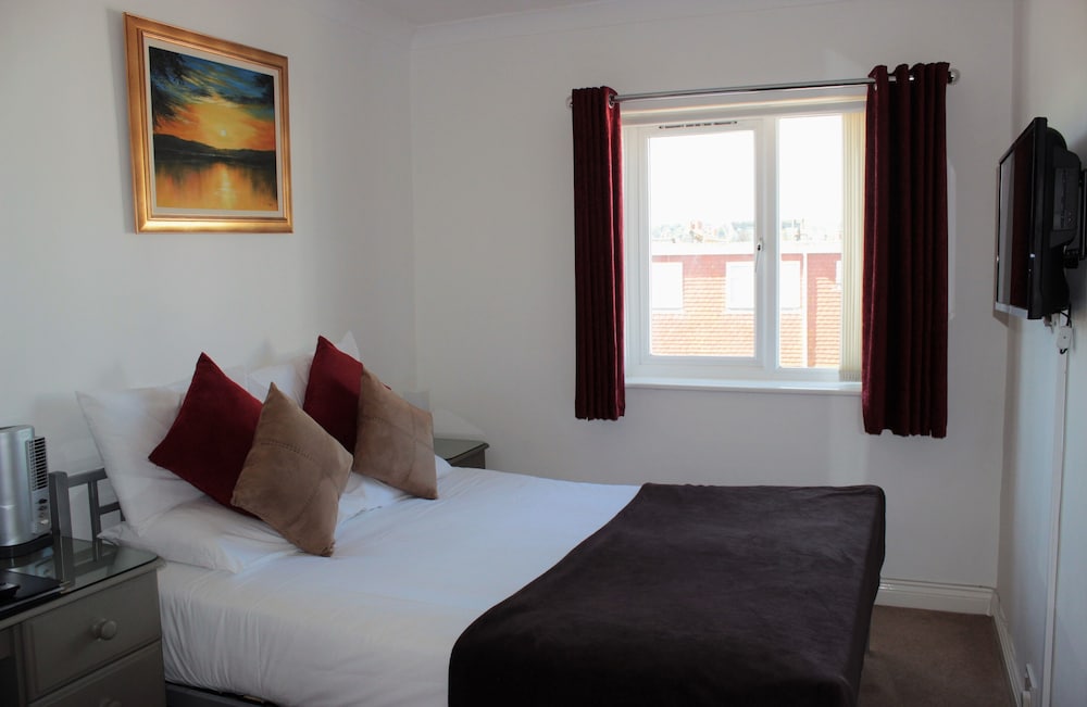 The P&M Paignton Residence 8/50