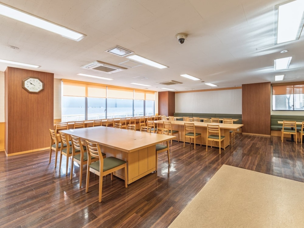 Nishitetsu Inn Tenjin 54/65
