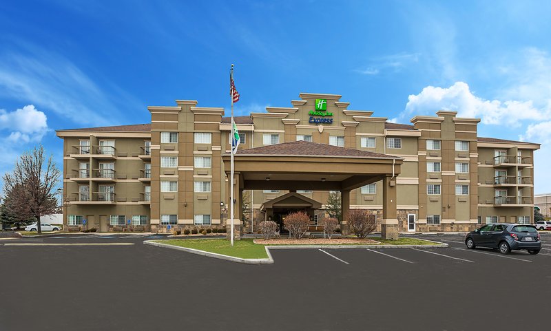 Holiday Inn Express Layton 45/46