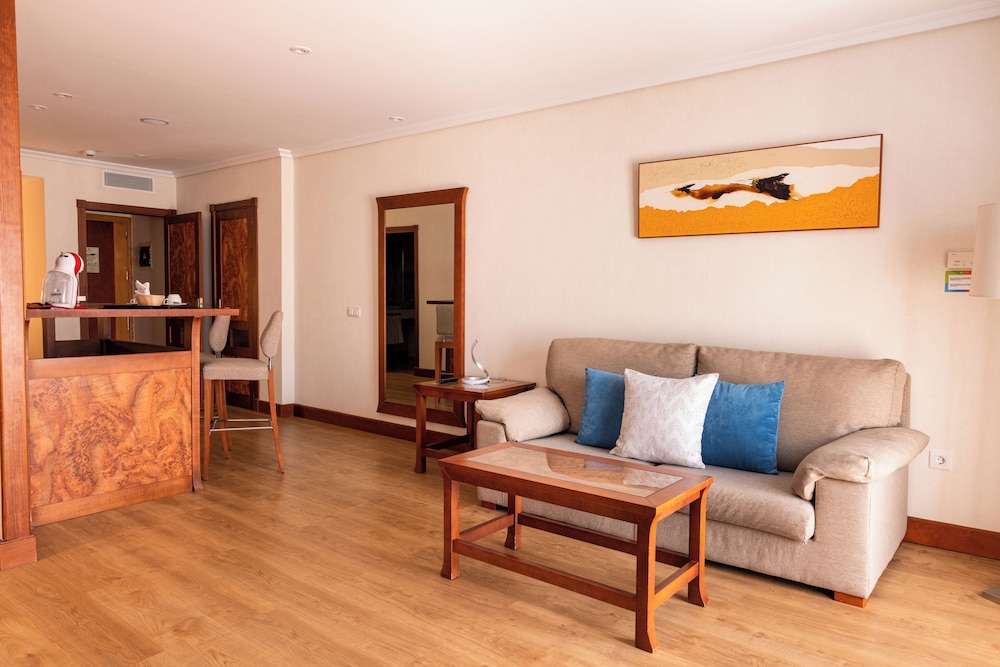 Paradise Park Fun Lifestyle Hotel 44/72