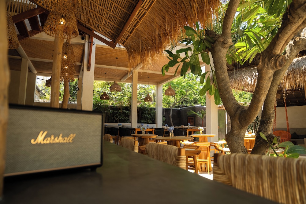 Divino Gili Air 9/47