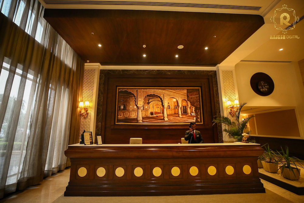 Golden Galaxy Hotels & Resorts 12/50