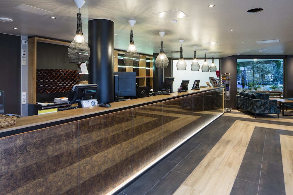 lobby