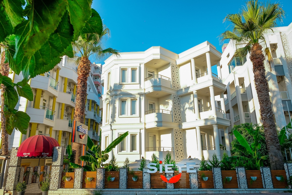 Siete Hotel 2/73